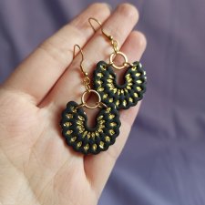 Kolczyki z gliny polimerowej ze złotem