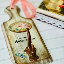 Dekoracyjny wieszak na ścianę z drewna, styl rustykalny, smacznego