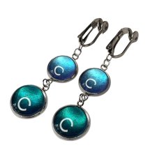 Długie klipsy w odcieniu morza e101