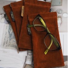Brązowe -  etui na okulary z zamszowej welurowej skóry – handmade DomilkowyDomek, etui na klips, miękkie i stylowe