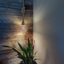 Ręcznie wykonana lampa wisząca z naturalnej tykwy – unikat