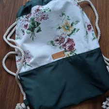 Elegancki Workoplecak z upcyclingu "Rose Garden"