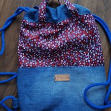 Jeansowy Workoplecak Patchwork – Floral & Upcycling + prezent