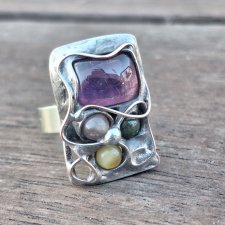 Ametyst i kropki  - pierścionek regulowany