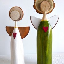 Para aniołków w prezentowym pudełku.