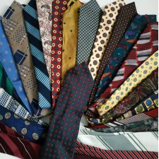 BUKIET KRAWATÓW 24 SZT./8 JEDWABNYCH