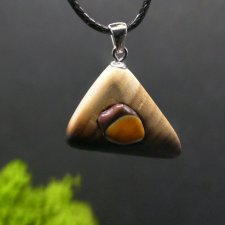 Wisiorek "mokait i wiąz" –z drewna ,amulet zamknięty w kawałku drewna, Wooden Jewelry, Wood Pendant, biżuteria handmade,prezent