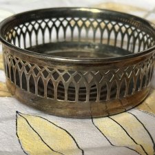 CAVALIER MADE IN ENGLAND srebrzona elegancka podstawka pod butelkę