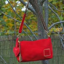 Czerwona miejska torebka skórzana zamszowa bagietka  Red Desire - listonoszka – ręcznie szyta torba w DomilkowyDomek