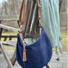 Skórzana miękka torebka - hobo  w kształcie Rogala, NAVY BLUE- DOMILKOWYDOMEK