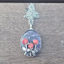 Ametyst z kwiatami - wisiorek