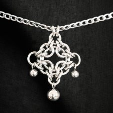 Zawieszka chainmaille kuleczką stal chirurgiczna gothic industrial