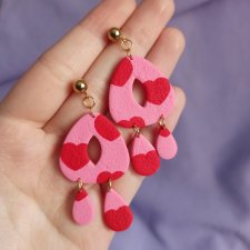 Kolczyki z gliny polimerowej trójkąty w serduszka