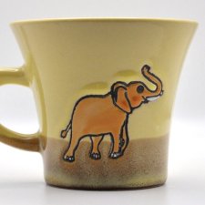 Ceramiczny kubeczek ze słonikiem fikuśny