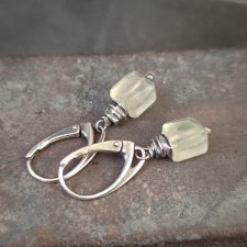 Frenit. Serbrne kolczyki