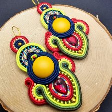 Długie kolorowe wiszące kolczyki sutasz