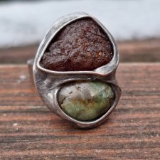 Surowy z zielonym - pierścionek regulowany