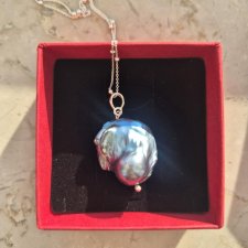 Srebrny naszyjnik z granatową perłą barokową, srebro 925