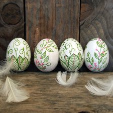 Drewniane pisanki - zestaw 4 jajek, biało-zielone