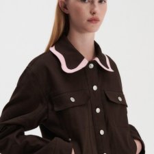 RESERVED - KURTKA Z DEKOARCYJNYM KOŁNIERZEM - S