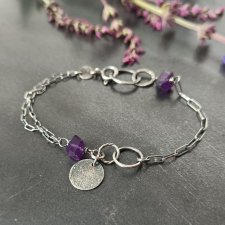 Ametyst. Surowa srebrna bransoletka.