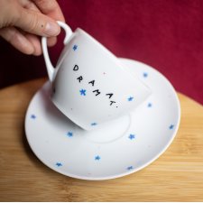 Filiżanka ze spodkiem DRAMAT