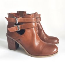 Włoskie skórzane botki r. 38