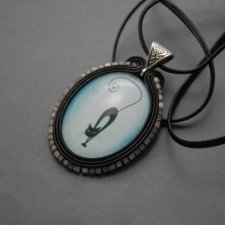 wisiorek sutasz z kotem