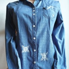 Elegancka koszula z haftem