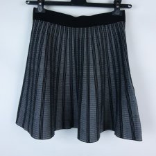 Topshop krótka kloszowana dzianinowa spódnica 12 / 40