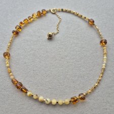 Złoty naszyjnik z bursztynów i hematytów Złota Adela