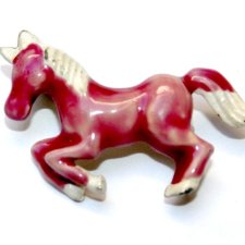 HOLLYWOOD emaliowaany różowy konik retro broszka