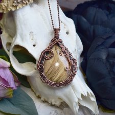 Miedziany wisiorek wire wrapping z jaspisem obrazkowym #783