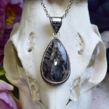 Posrebrzany miedziany wisiorek z kwarcem z czarnym rutylem #805