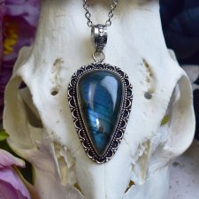 Posrebrzany miedziany wisiorek z labradorytem #815