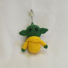 Zielono-żółty stworek - breloczek handmade