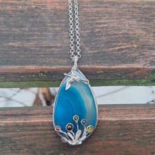 Wylot z gniazda - wisiorek