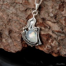 Naszyjnik srebrny z kamieniem księżycowym subtelny