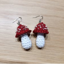 Kolczyki szydełkowe muchomorki