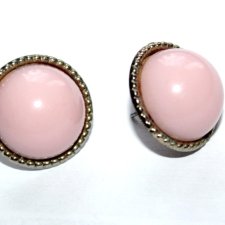 ELEGANCKIE  kolczyki  róż nude  w metalowym otoku