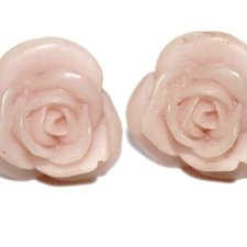 Efektowne   kolczyki  różyczki  nude