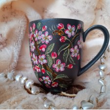 Ręcznie malowana kwitnąca jabłoń kubek 400 ml