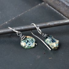 Proste kolczyki ze szkłem antycznym