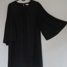 Mała czarna H&M   *7