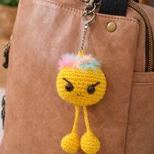 Żółty Zadzior – szydełkowy breloczek handmade