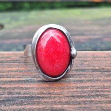 Piekielna czerwień - pierścionek regulowany