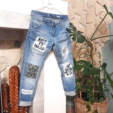 Jeansy z printem M L