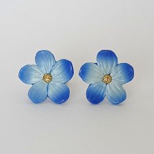 Niebieskie kolczyki niezapominajki