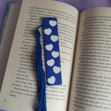 Zakładka do książki w serduszka