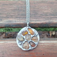 Surowy kwiat - wisiorek